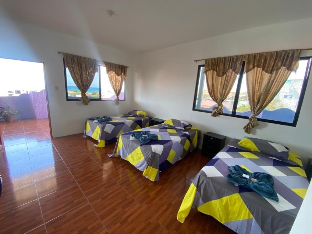 Hotel La Casa De Jeimy Puerto Baquerizo Moreno Esterno foto